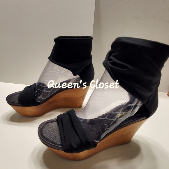 GIANVITO ROSSI| Black Mesh Platform Wedges| Size US10 - Picture 2 of 5